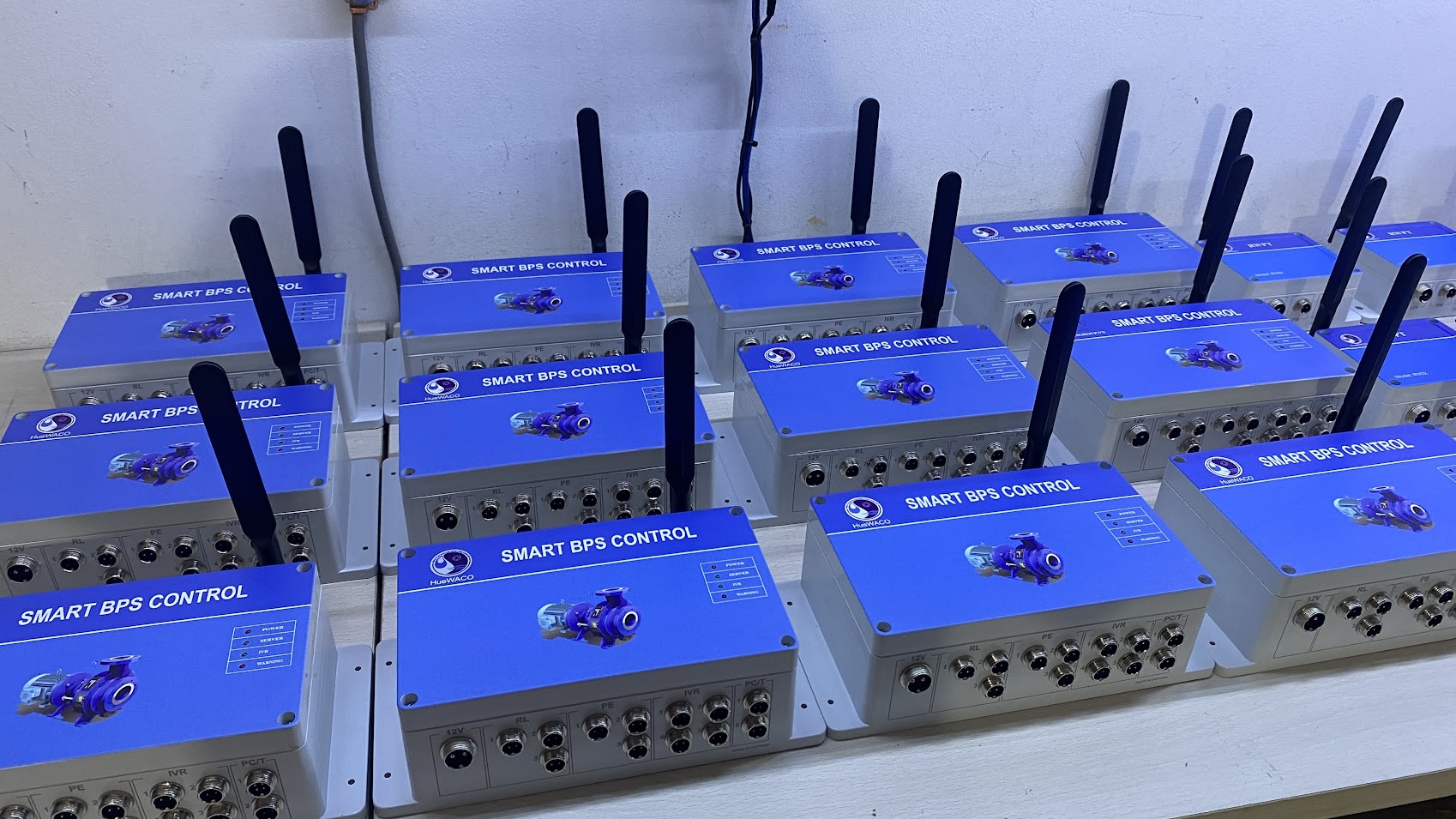 Thiết bị giám sát & điều khiển biến tần theo điểm cuối