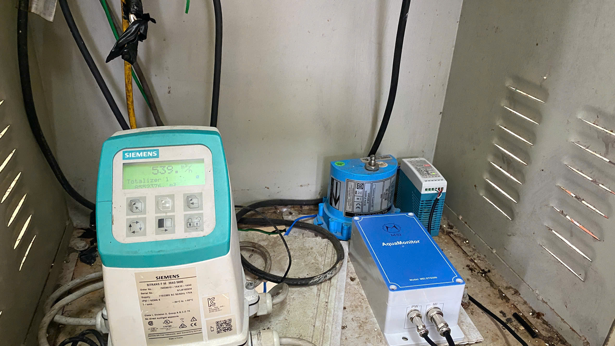 HỆ THỐNG GIÁM SÁT THEO DÕI LƯU LƯỢNG VÀ ÁP LỰC CHO CẤP NƯỚC HÀ TĨNH